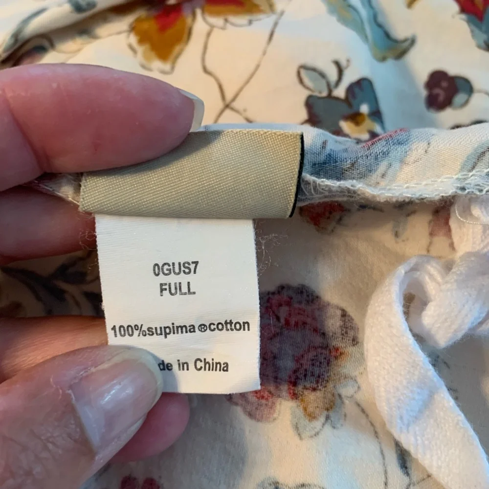 L.L. Bean Floral Duvet Cover with Red and Blue Accents